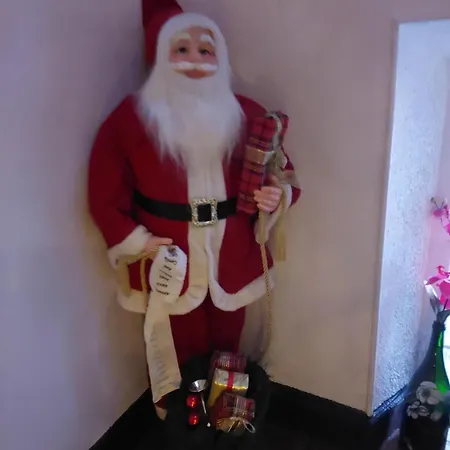 Escale A * エペルネー